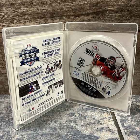 5 for $40 - NHL 14 for PS3 - Picture 2 of 4